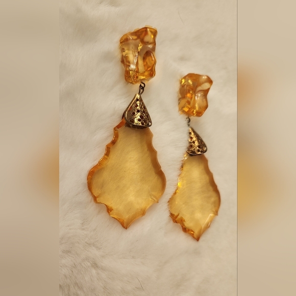 Vintage Orange yellow Resin Rock look-a-like earrings - Picture 4 of 7
